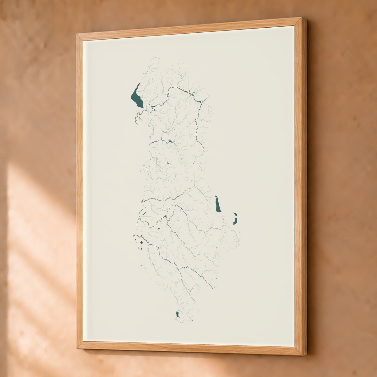 Beautiful Rivers — Albânia — Natural e luminosa, Fine art emoldurado · 45 × 60 cm, Natural · Sem margem