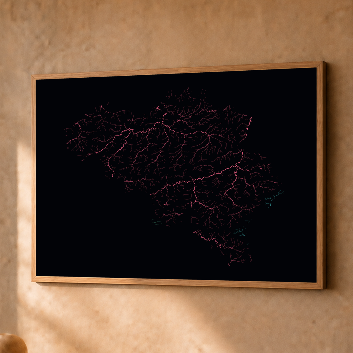 Beautiful Rivers — Bélgica — Neon por território, Fine art emoldurado · 45 × 60 cm, Natural · Sem margem