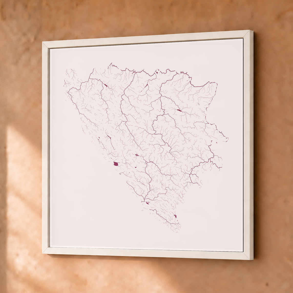 Beautiful Rivers — Bósnia e Herzegovina — Ameixa e rosé, Fine art emoldurado · 50 × 50 cm, Branco · Sem margem