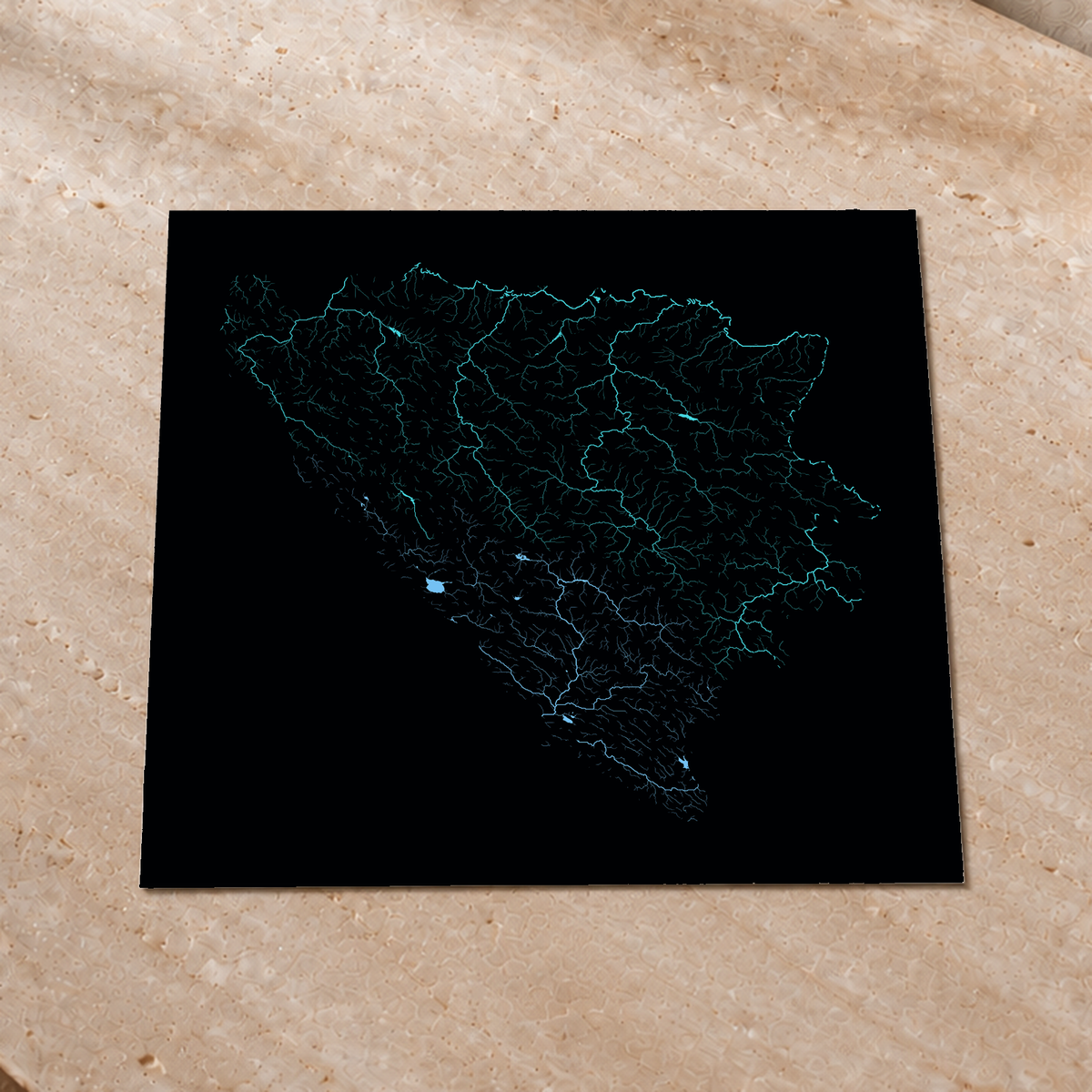 Beautiful Rivers — Bósnia e Herzegovina — Neon hidrográfico, Impressão fine art · 76 × 76 cm, Sem margem