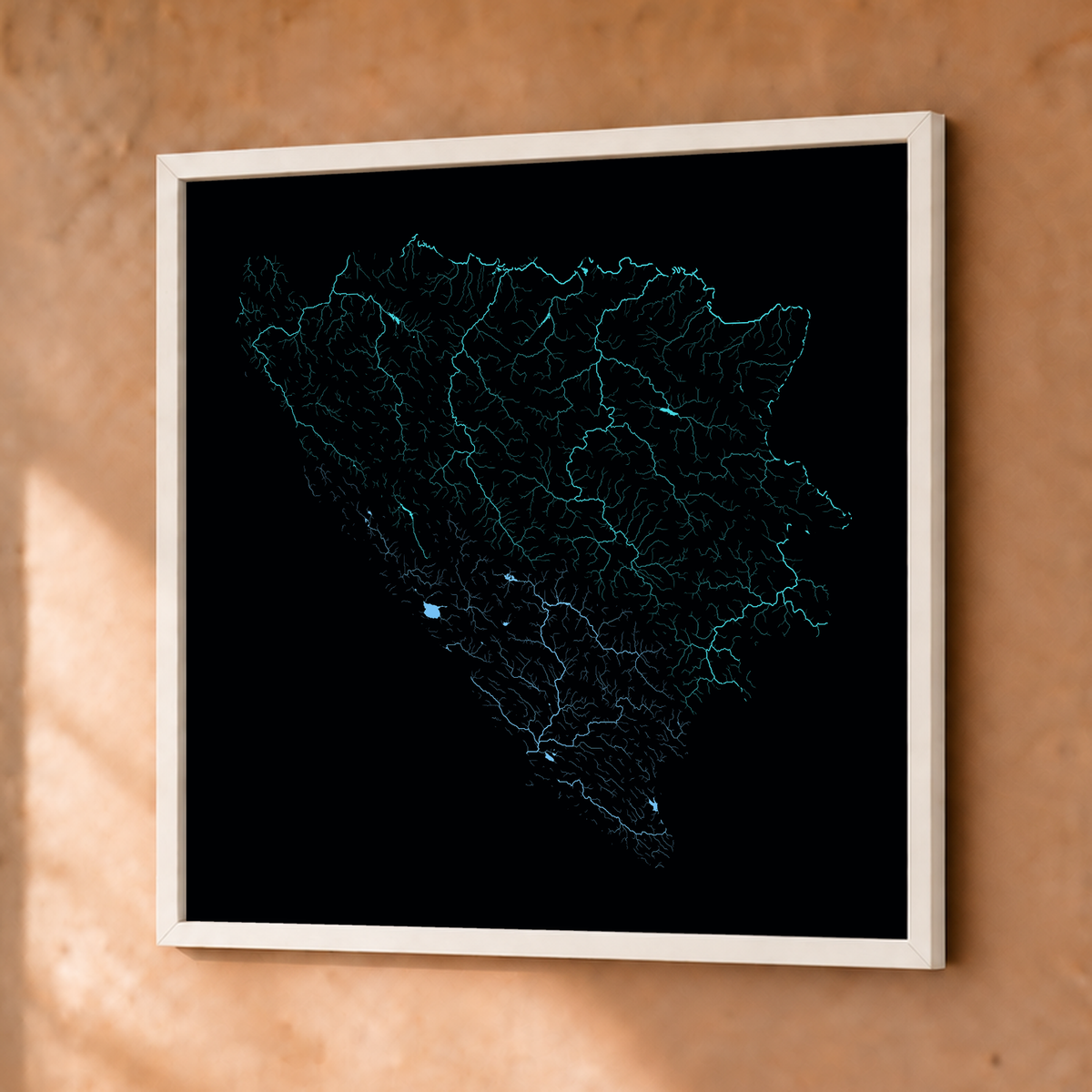 Beautiful Rivers — Bósnia e Herzegovina — Neon hidrográfico, Fine art emoldurado · 50 × 50 cm, Branco · Sem margem