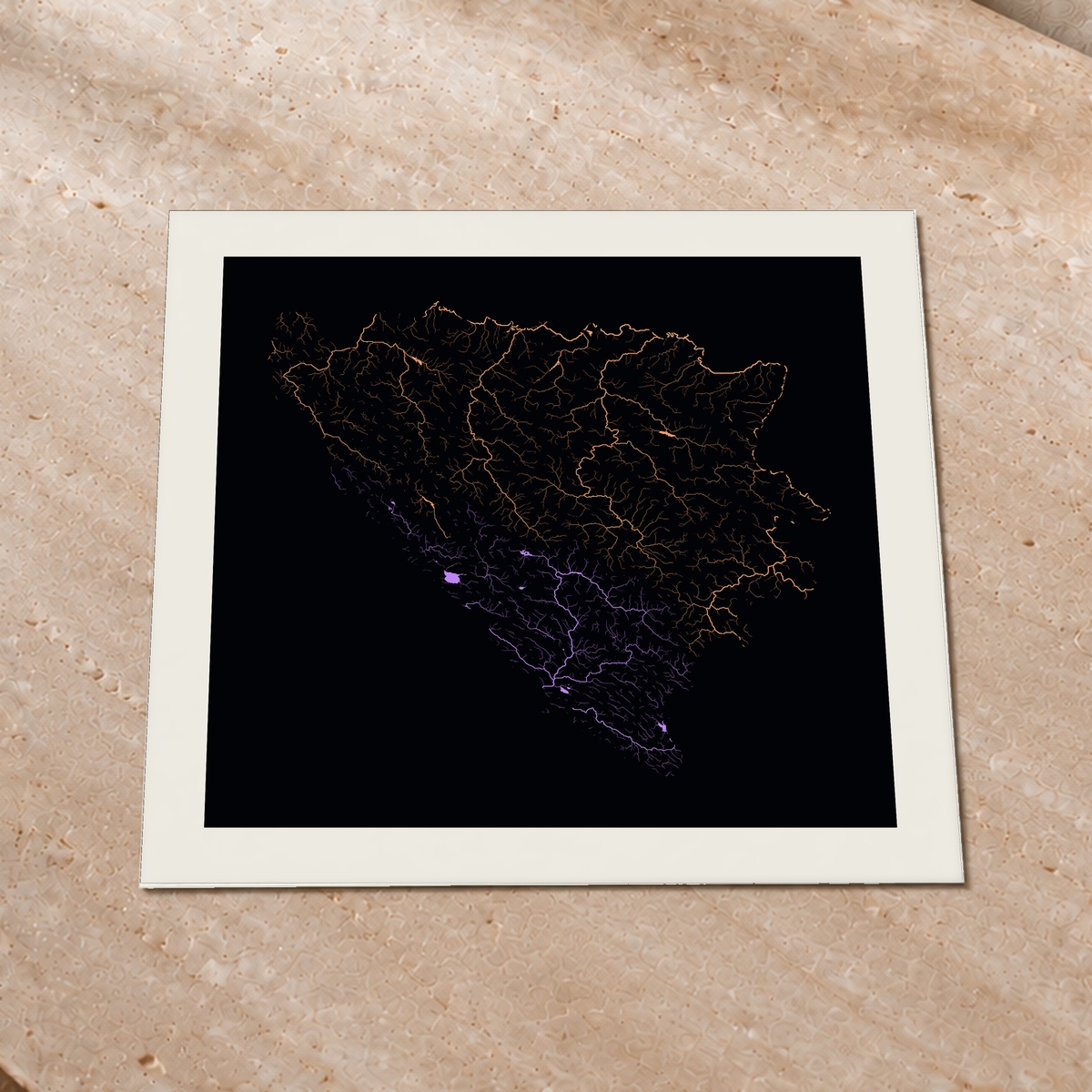 Beautiful Rivers — Bósnia e Herzegovina — Neon por território, Impressão fine art · 76 × 76 cm, Margem branca