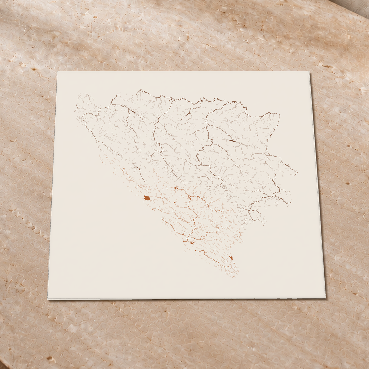 Beautiful Rivers — Bósnia e Herzegovina — Terracota e areia, Impressão fine art · 76 × 76 cm, Sem margem