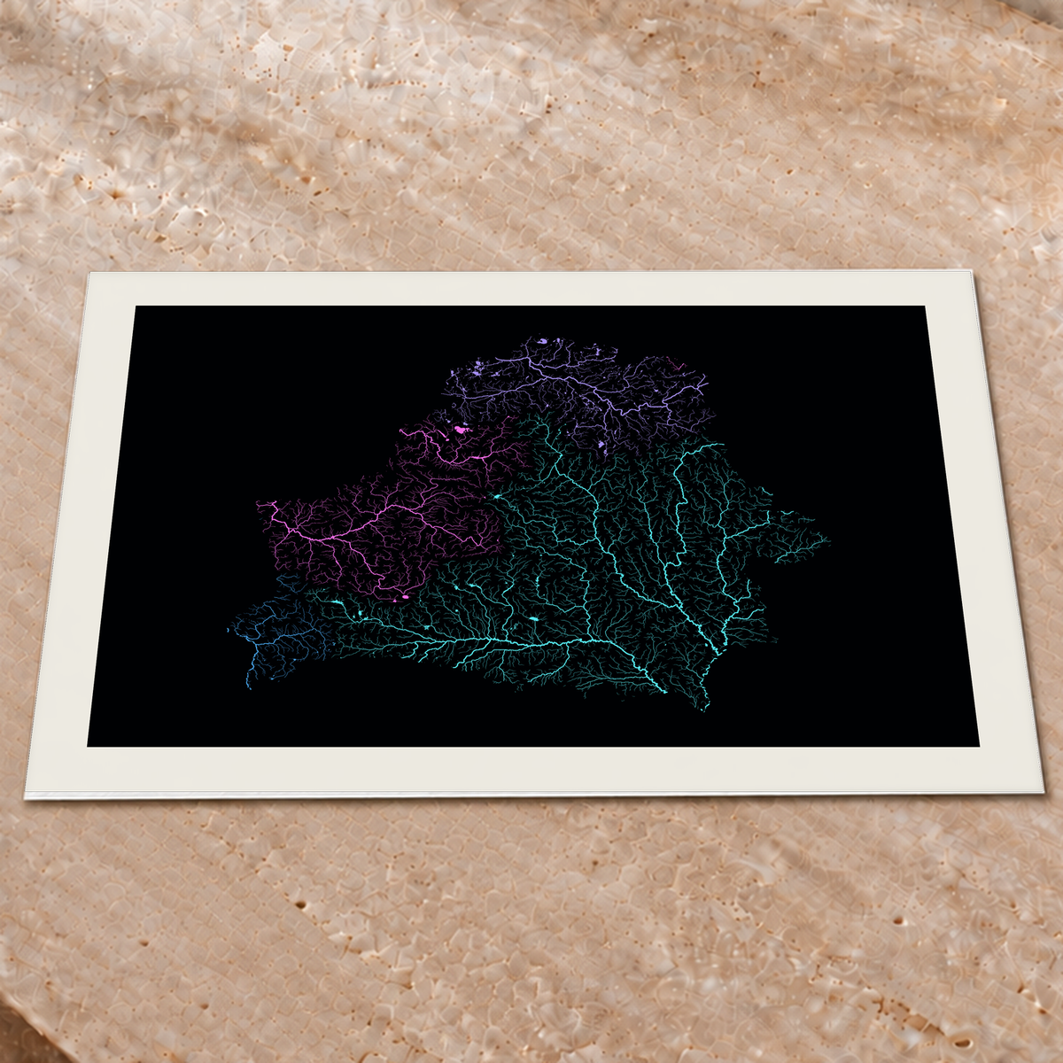 Beautiful Rivers — Bielorrússia — Neon hidrográfico, Impressão fine art · 60 × 80 cm, Margem branca