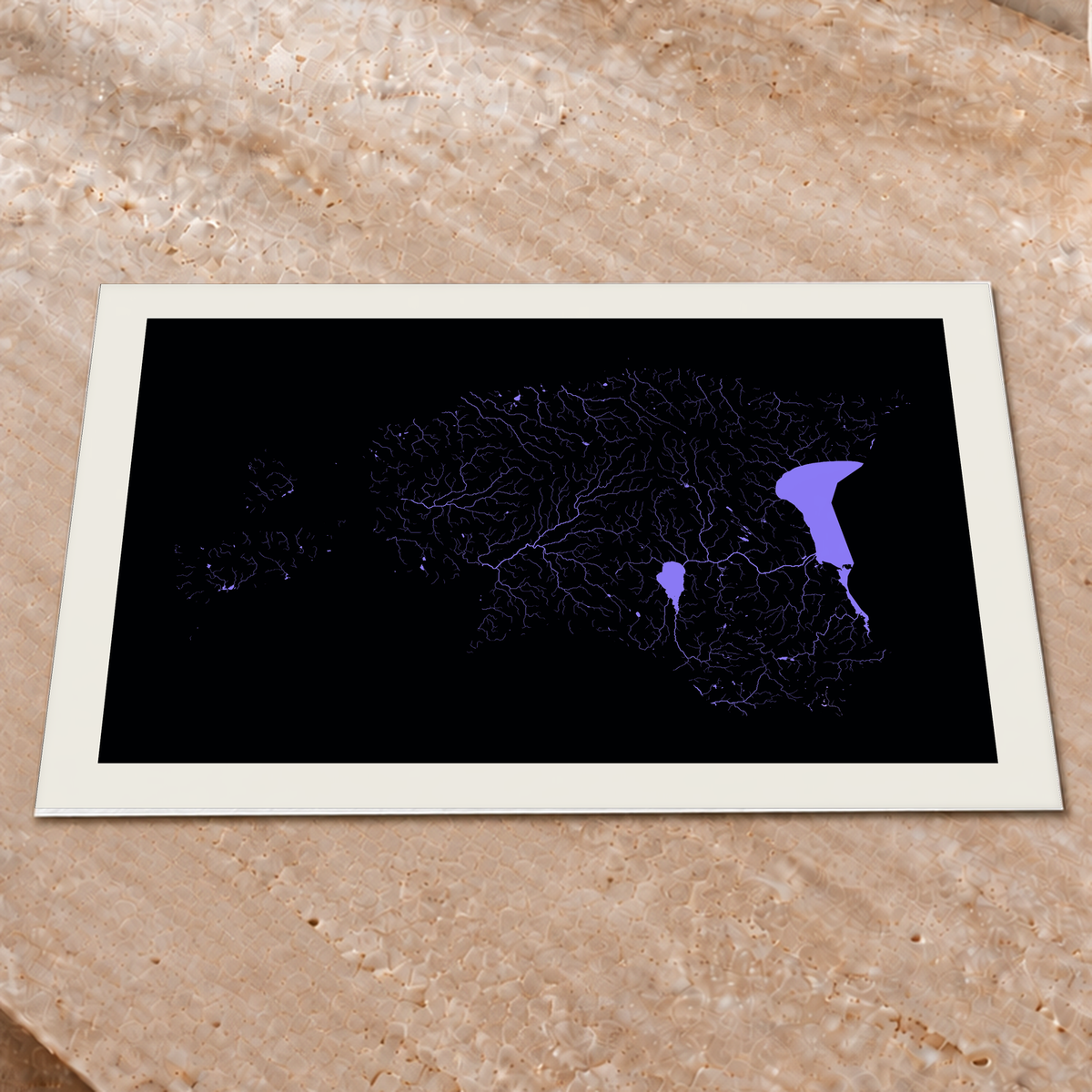 Beautiful Rivers — Estónia — Neon hidrográfico, Impressão fine art · 45 × 60 cm, Margem branca