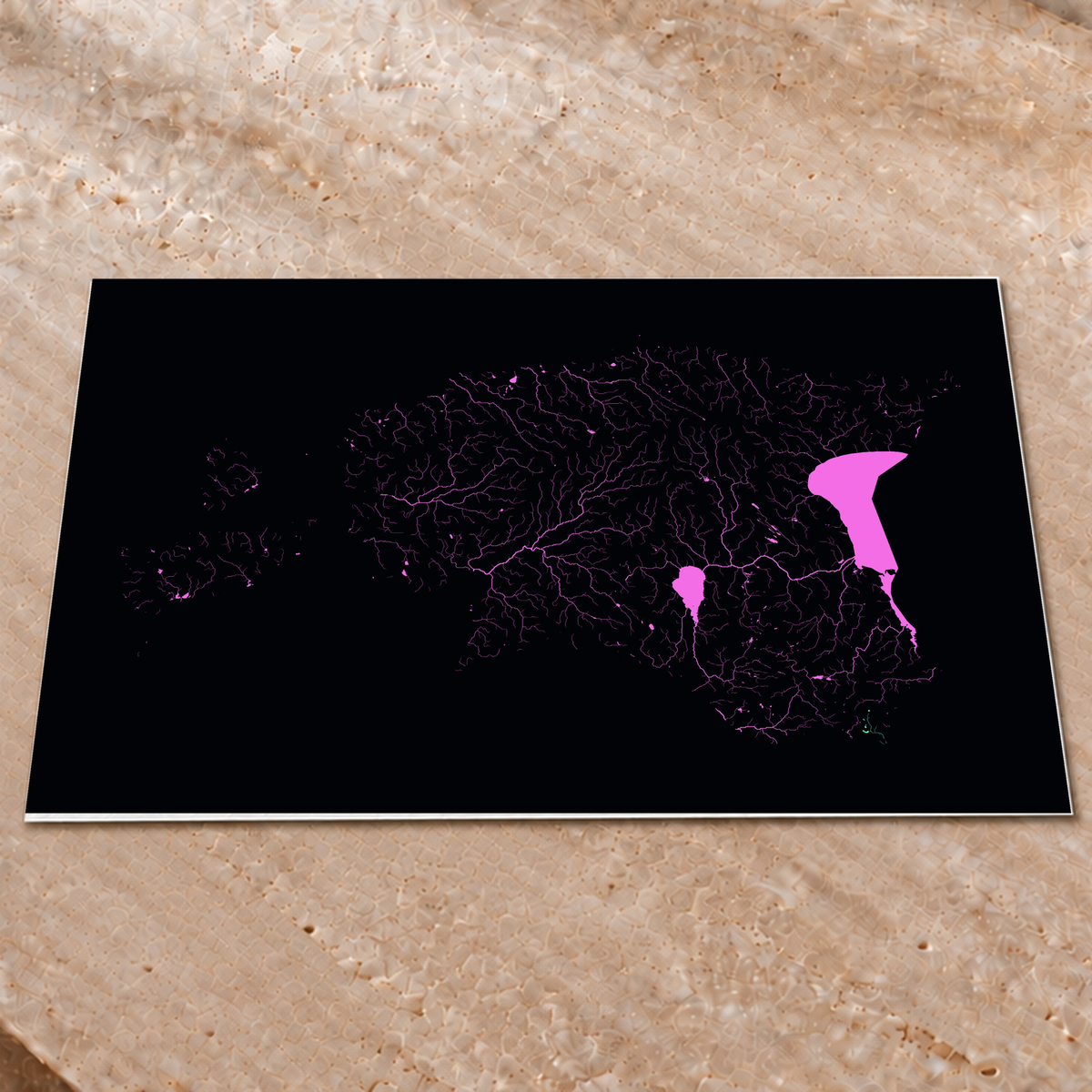 Beautiful Rivers — Estónia — Neon por território, Impressão fine art · 60 × 80 cm, Sem margem