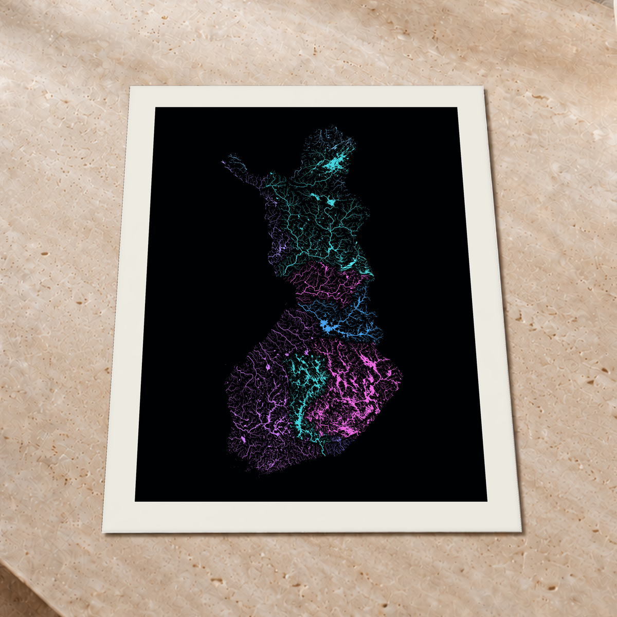 Beautiful Rivers — Finlândia — Neon hidrográfico, Impressão fine art · 60 × 80 cm, Margem branca