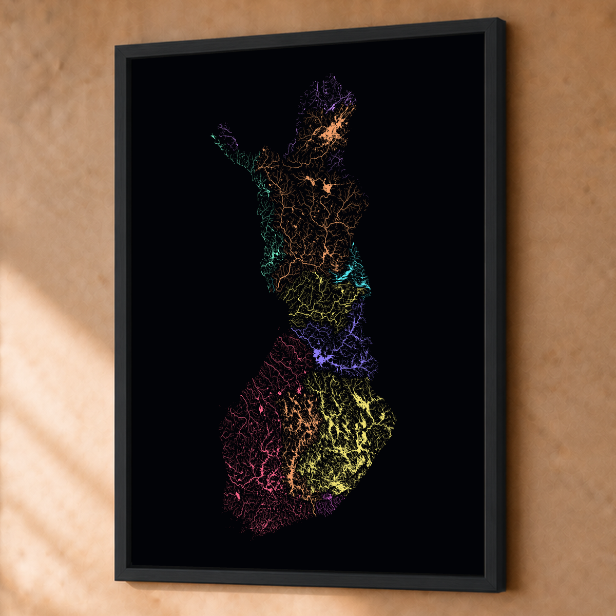 Beautiful Rivers — Finlândia — Neon por território, Fine art emoldurado · 60 × 80 cm, Preto · Sem margem