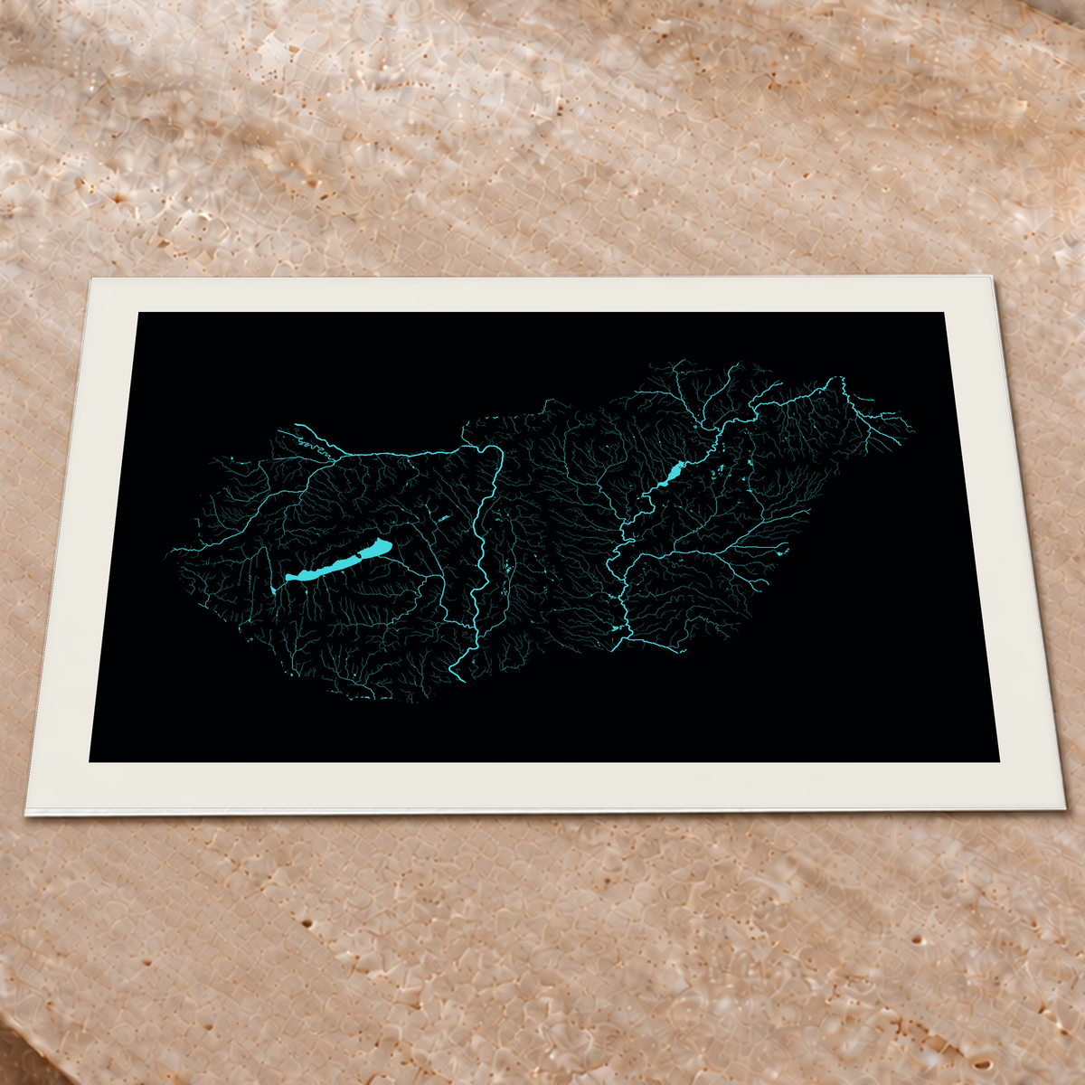 Beautiful Rivers — Hungria — Neon hidrográfico, Impressão fine art · 60 × 80 cm, Margem branca