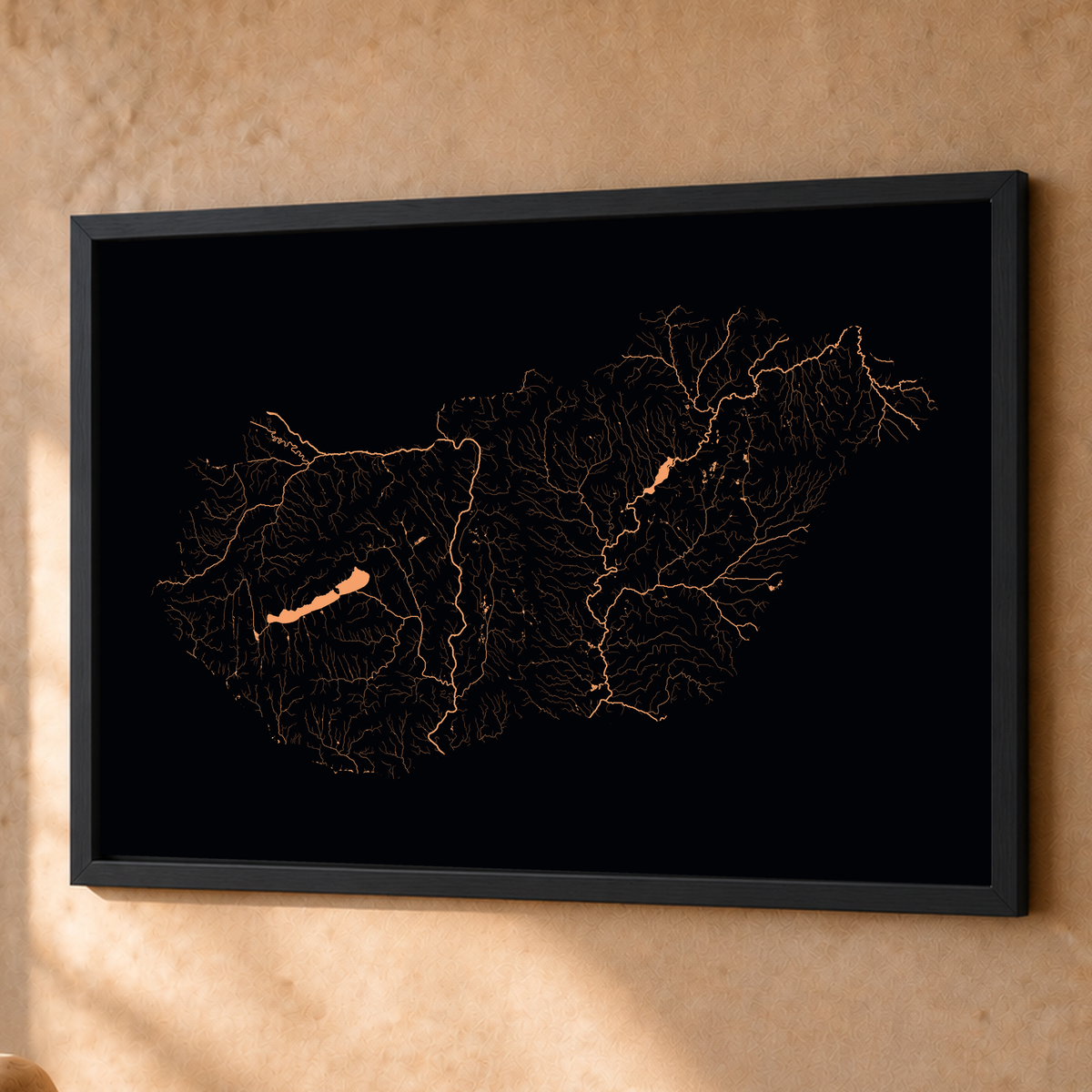 Beautiful Rivers — Hungria — Neon por território, Fine art emoldurado · 60 × 80 cm, Preto · Sem margem