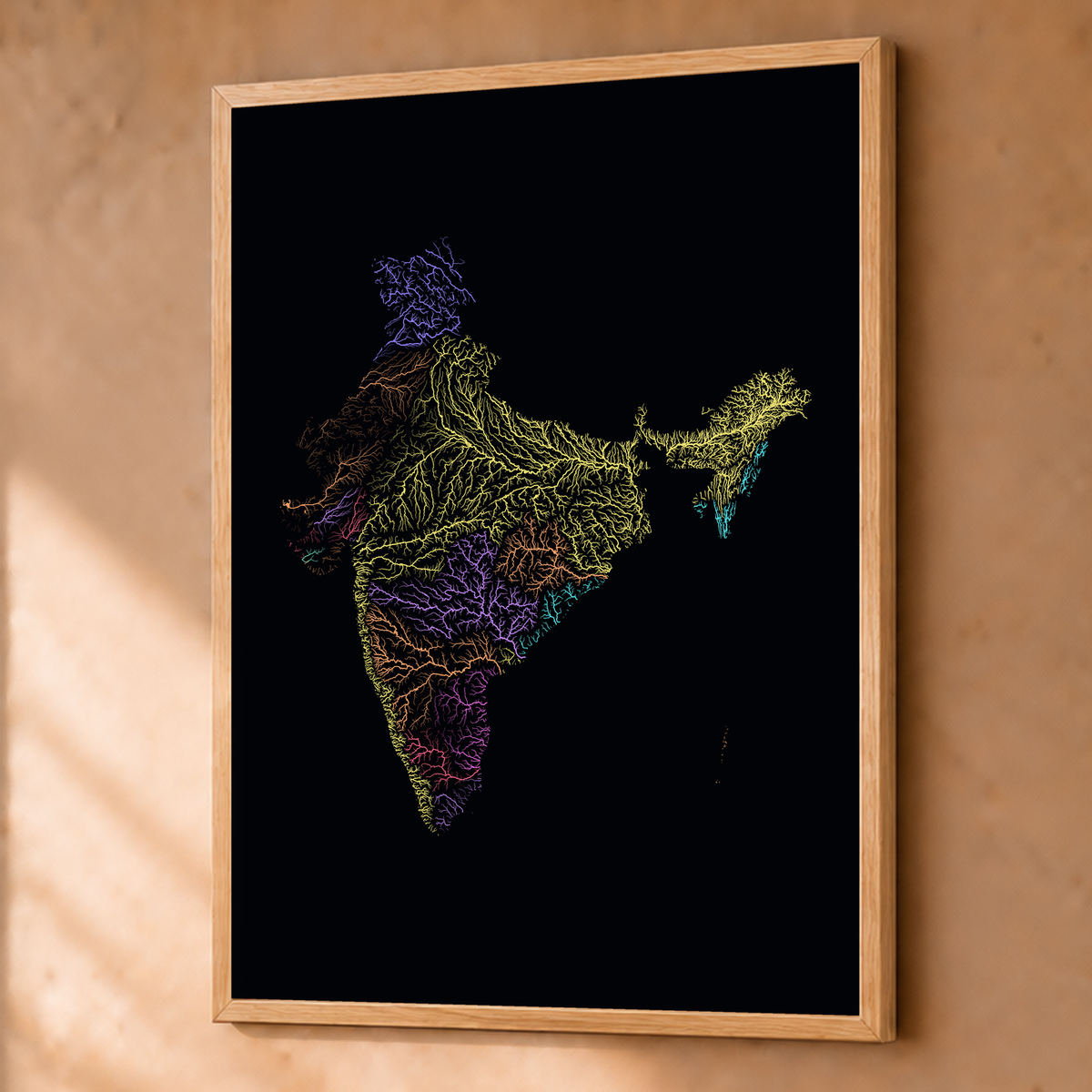 Beautiful Rivers — Índia — Neon por território, Fine art emoldurado · 60 × 80 cm, Natural · Sem margem