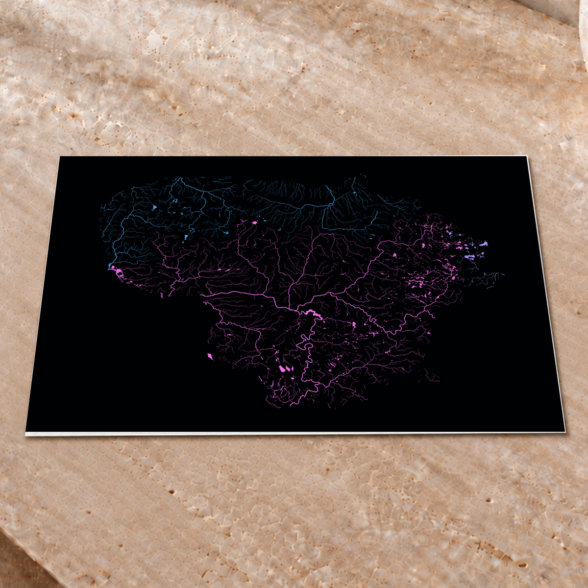 Beautiful Rivers — Lituânia — Neon hidrográfico, Impressão fine art · 30 × 40 cm, Sem margem
