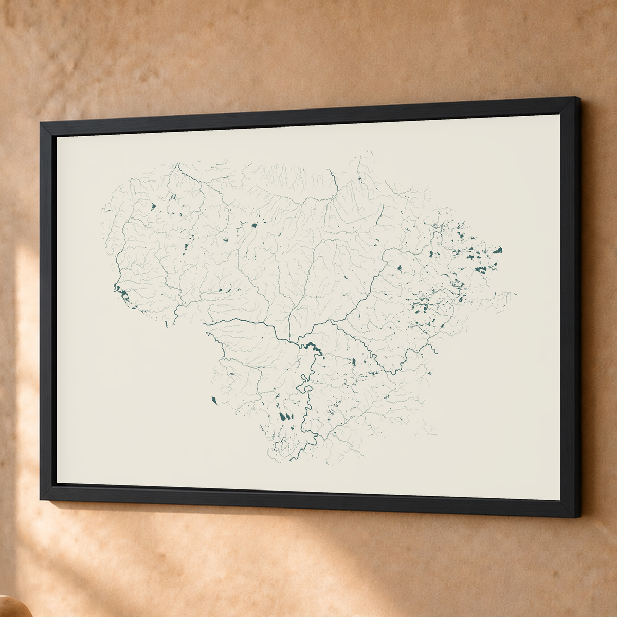 Beautiful Rivers — Lituânia — Natural e luminosa, Fine art emoldurado · 60 × 80 cm, Preto · Sem margem