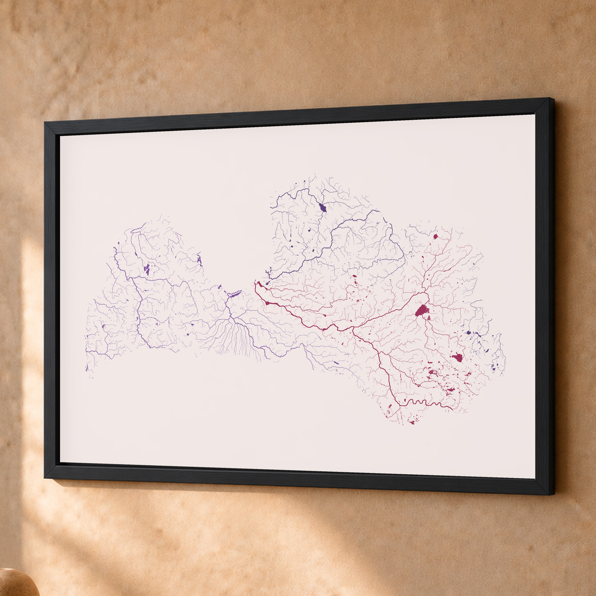Beautiful Rivers — Letónia — Ameixa e rosé, Fine art emoldurado · 45 × 60 cm, Preto · Sem margem