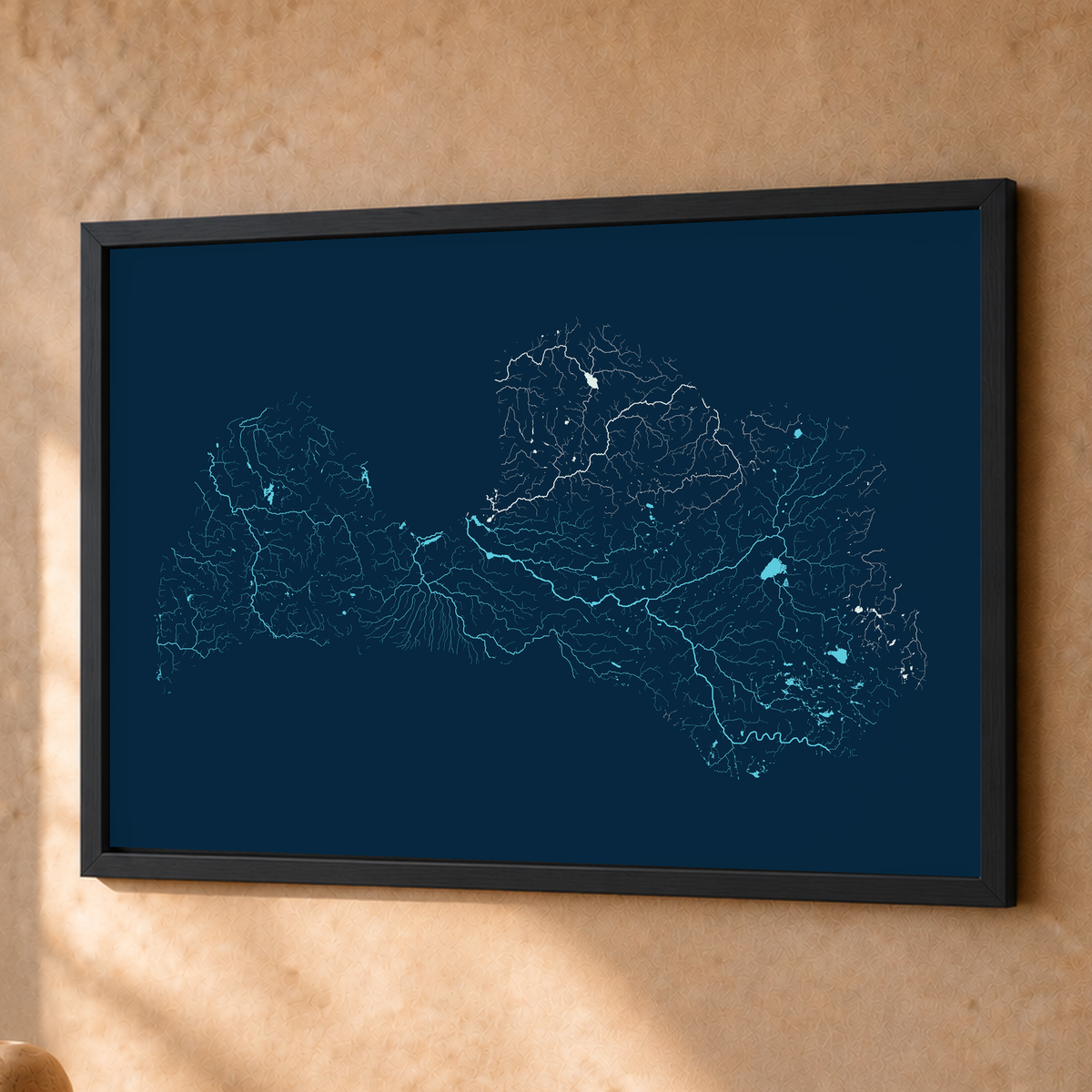 Beautiful Rivers — Letónia — Cianotipia, Fine art emoldurado · 45 × 60 cm, Preto · Sem margem