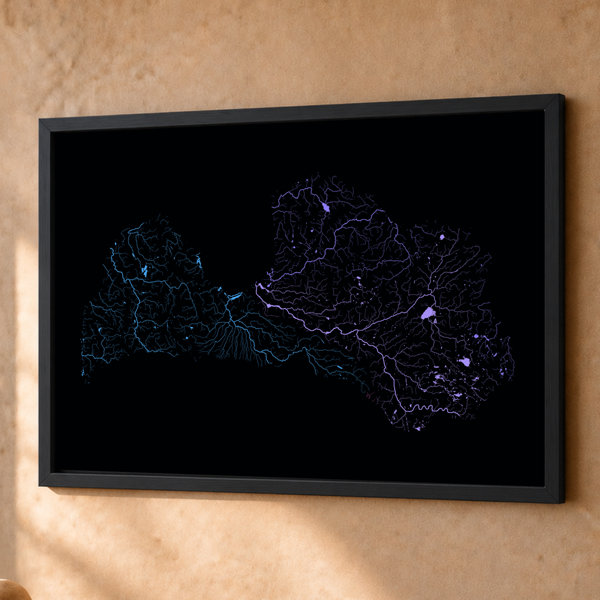 Beautiful Rivers — Letónia — Neon hidrográfico, Fine art emoldurado · 60 × 80 cm, Preto · Sem margem