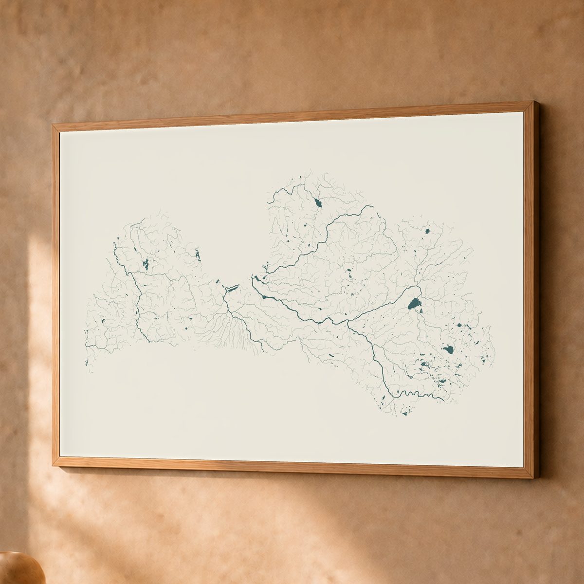 Beautiful Rivers — Letónia — Natural e luminosa, Fine art emoldurado · 45 × 60 cm, Natural · Sem margem