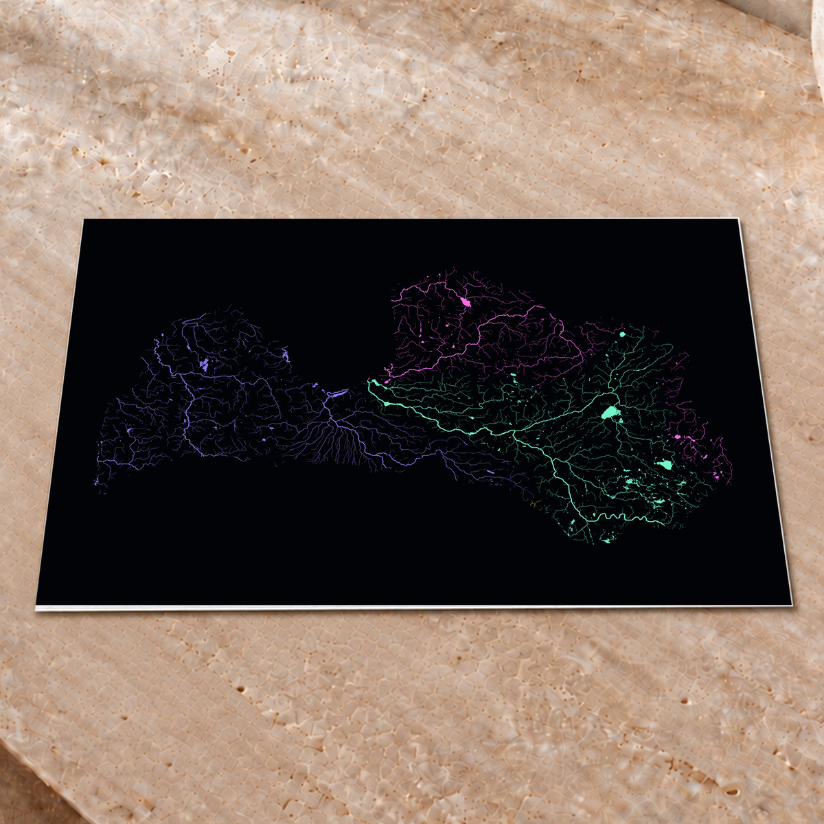Beautiful Rivers — Letónia — Neon por território, Impressão fine art · 30 × 40 cm, Sem margem