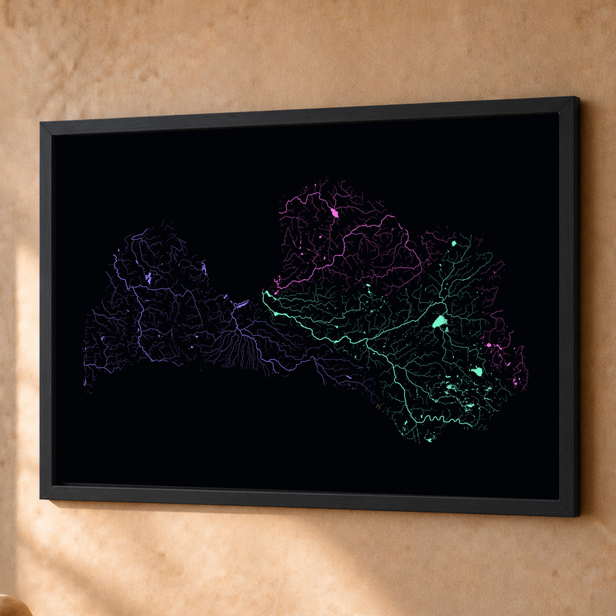 Beautiful Rivers — Letónia — Neon por território, Fine art emoldurado · 60 × 80 cm, Preto · Sem margem