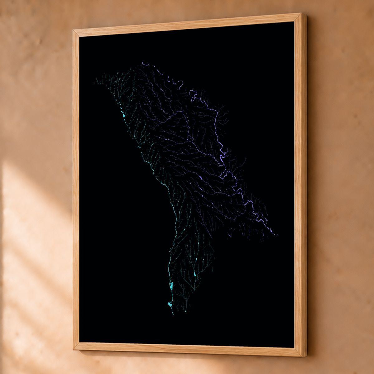 Beautiful Rivers — Moldávia — Neon hidrográfico, Fine art emoldurado · 60 × 80 cm, Natural · Sem margem