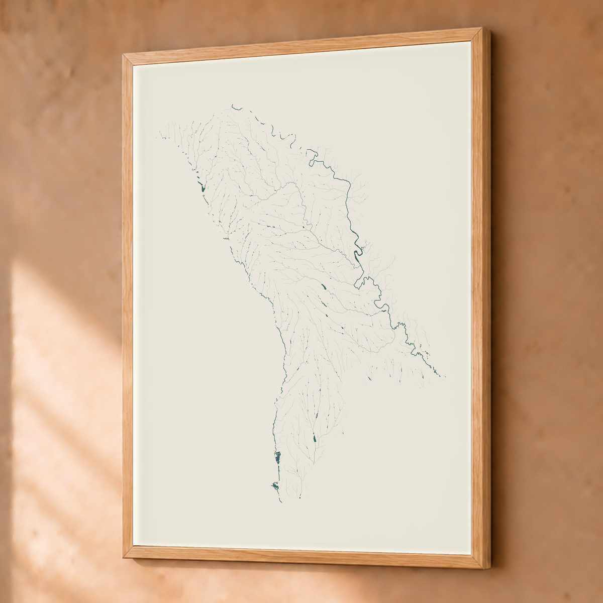 Beautiful Rivers — Moldávia — Natural e luminosa, Fine art emoldurado · 45 × 60 cm, Natural · Sem margem