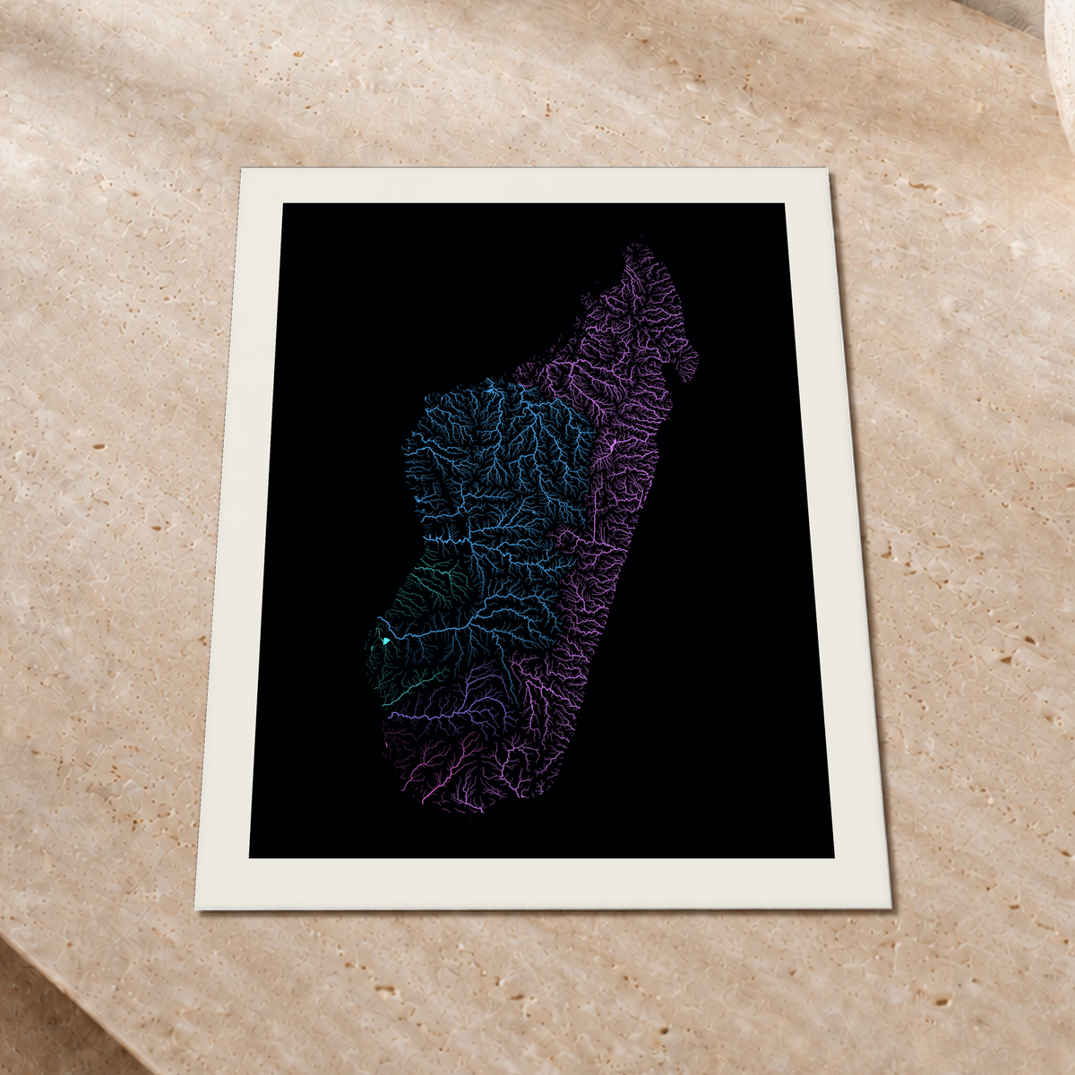 Beautiful Rivers — Madagáscar — Neon hidrográfico, Impressão fine art · 30 × 40 cm, Margem branca