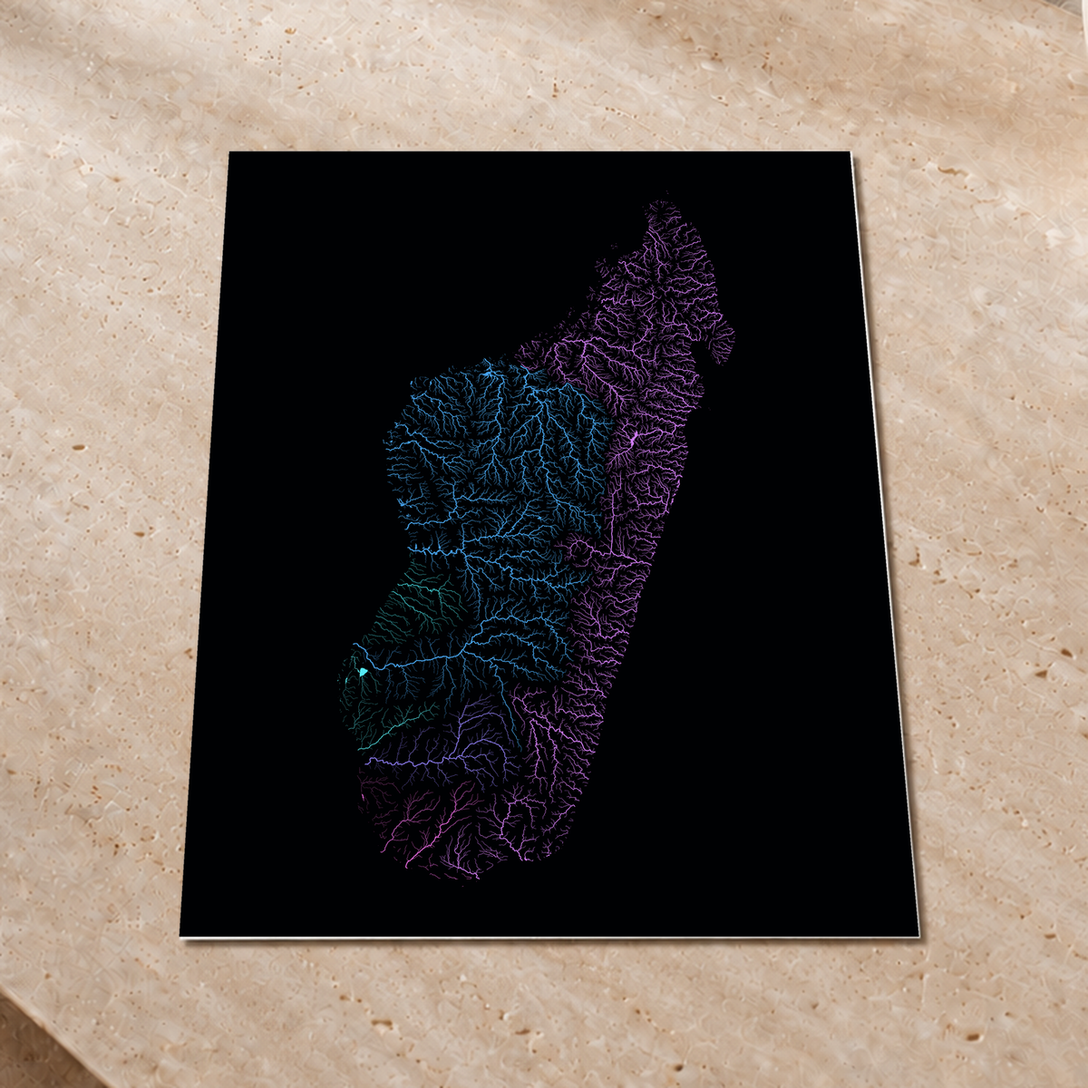 Beautiful Rivers — Madagáscar — Neon hidrográfico, Impressão fine art · 60 × 80 cm, Sem margem