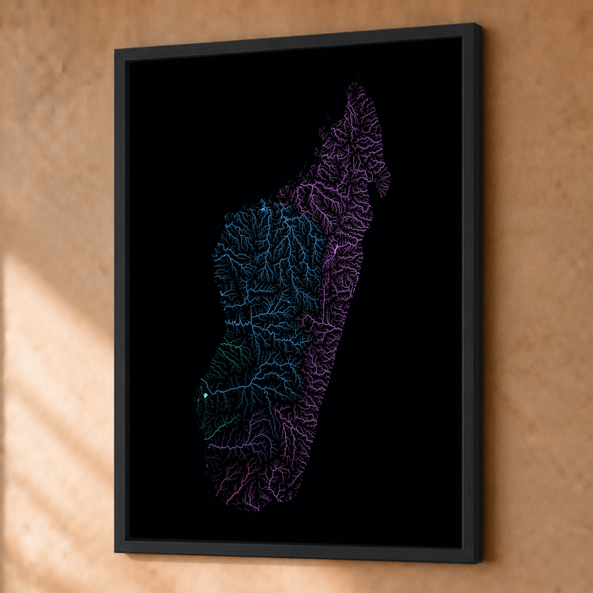 Beautiful Rivers — Madagáscar — Neon hidrográfico, Fine art emoldurado · 45 × 60 cm, Preto · Sem margem