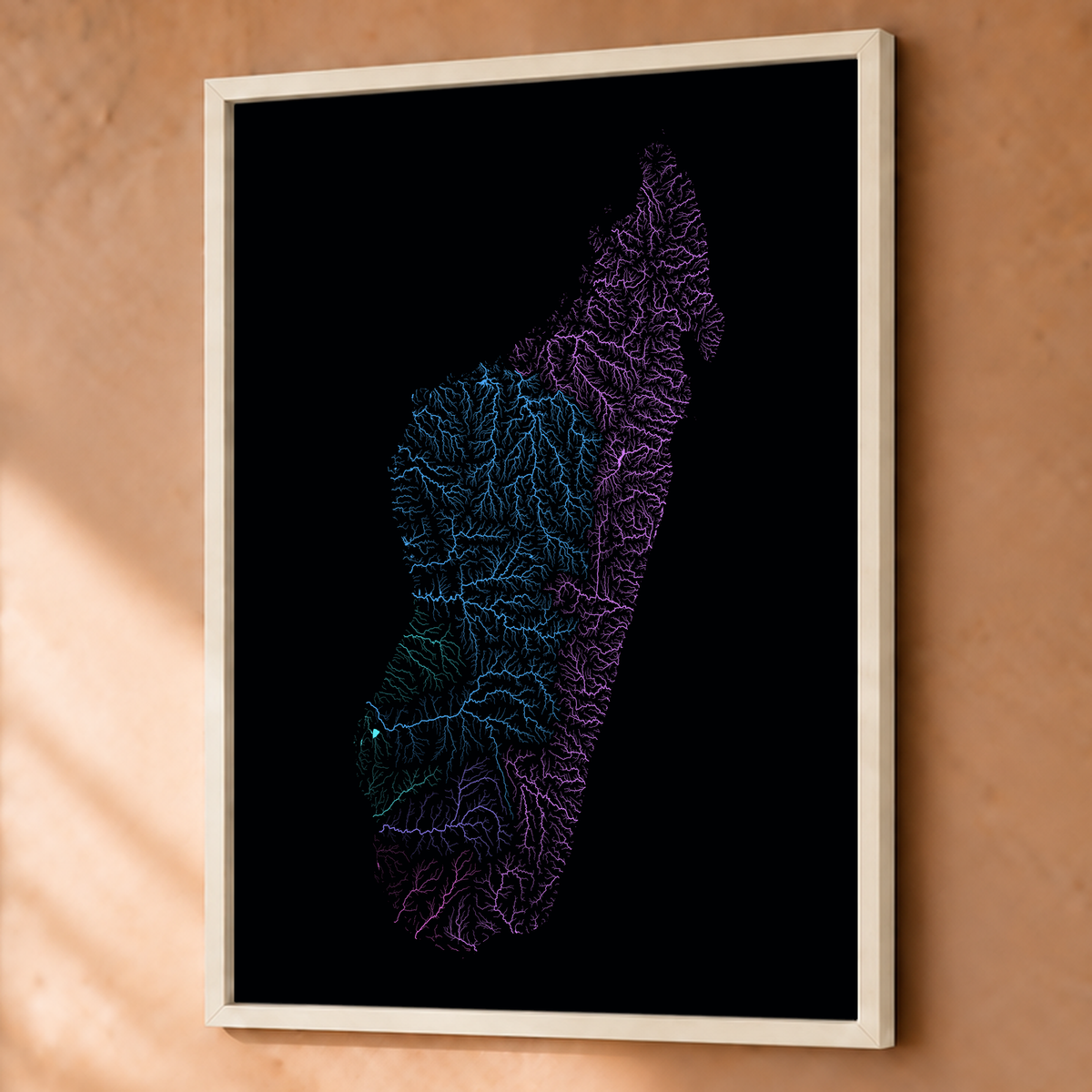 Beautiful Rivers — Madagáscar — Neon hidrográfico, Fine art emoldurado · 60 × 80 cm, Branco · Sem margem