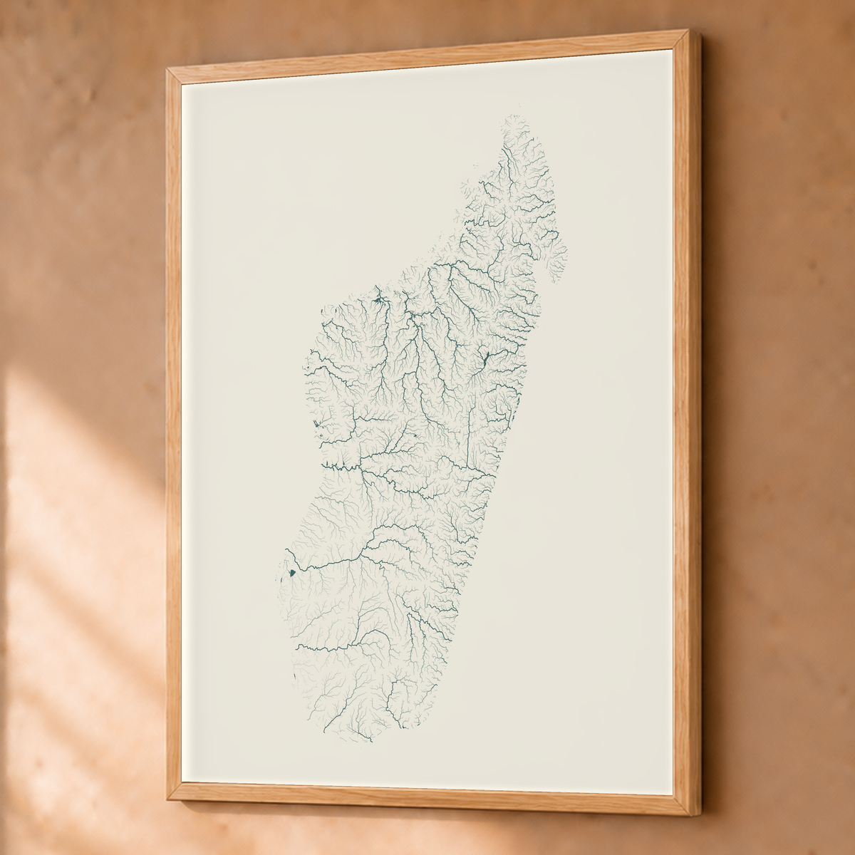 Beautiful Rivers — Madagáscar — Natural e luminosa, Fine art emoldurado · 60 × 80 cm, Natural · Sem margem