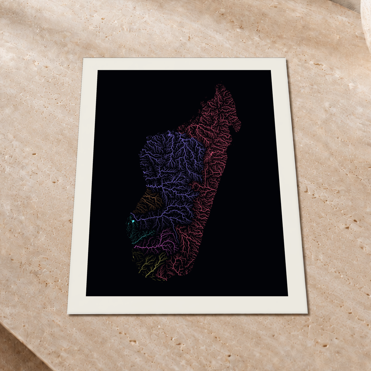 Beautiful Rivers — Madagáscar — Neon por território, Impressão fine art · 30 × 40 cm, Margem branca