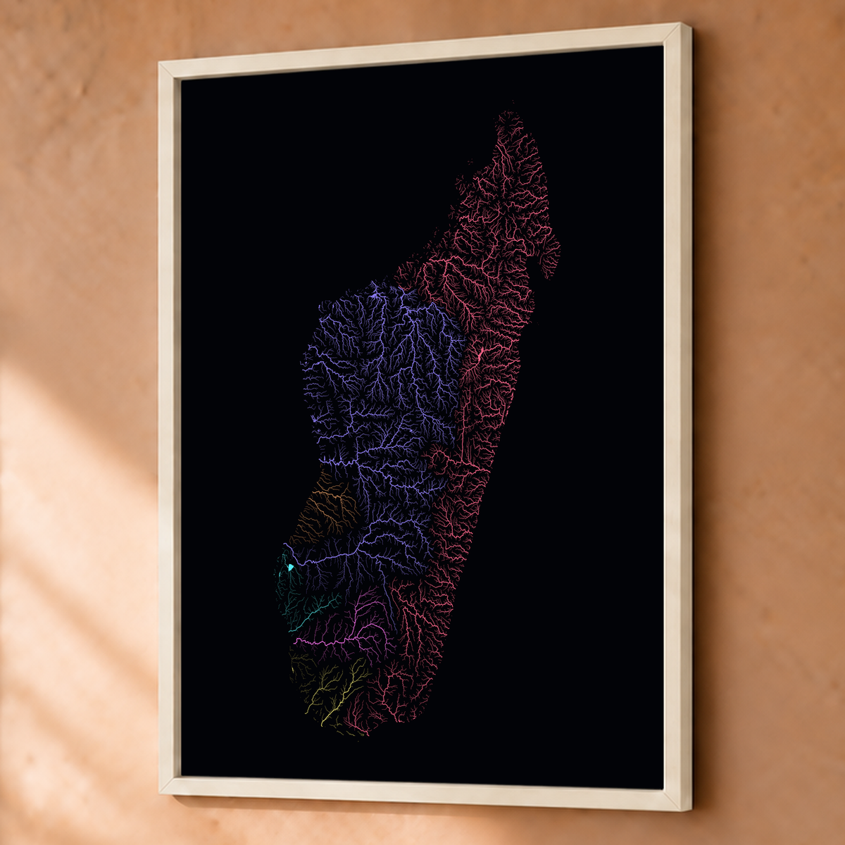 Beautiful Rivers — Madagáscar — Neon por território, Fine art emoldurado · 60 × 80 cm, Branco · Sem margem