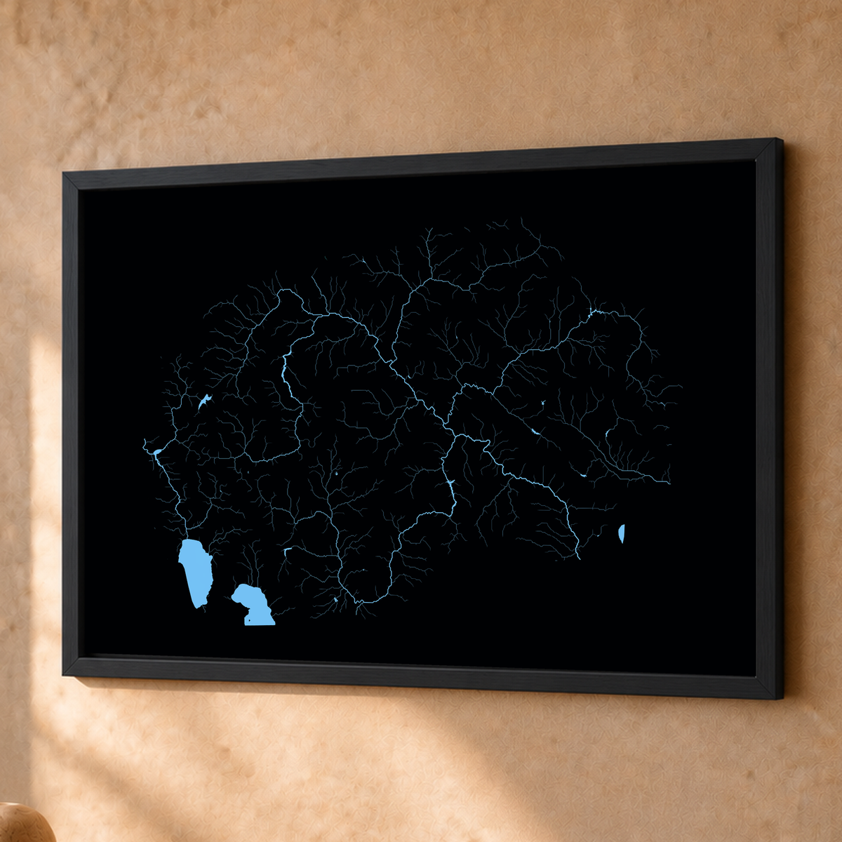 Beautiful Rivers — Macedónia do Norte — Neon hidrográfico, Fine art emoldurado · 45 × 60 cm, Preto · Sem margem