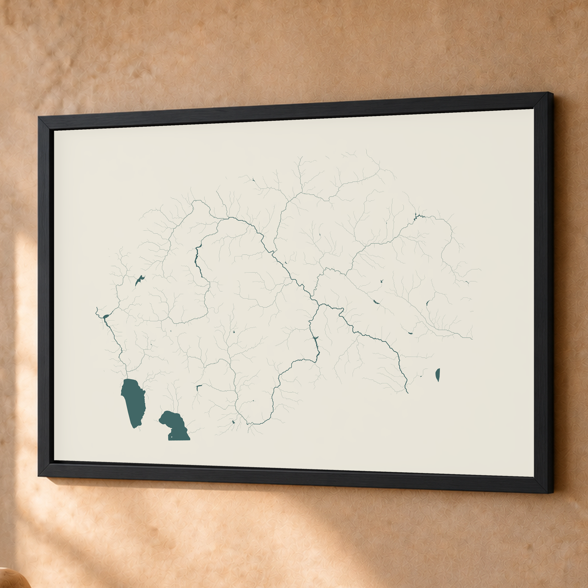Beautiful Rivers — Macedónia do Norte — Natural e luminosa, Fine art emoldurado · 60 × 80 cm, Preto · Sem margem