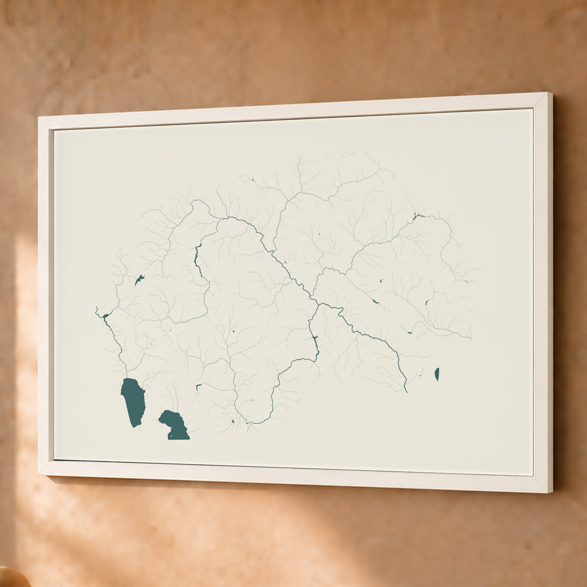 Beautiful Rivers — Macedónia do Norte — Natural e luminosa, Fine art emoldurado · 60 × 80 cm, Branco · Sem margem