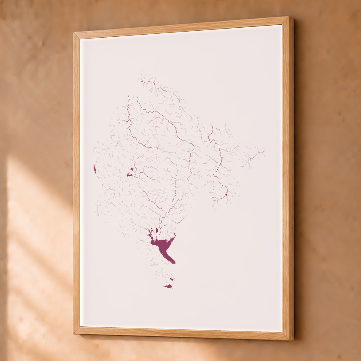 Beautiful Rivers — Montenegro — Ameixa e rosé, Fine art emoldurado · 45 × 60 cm, Natural · Sem margem