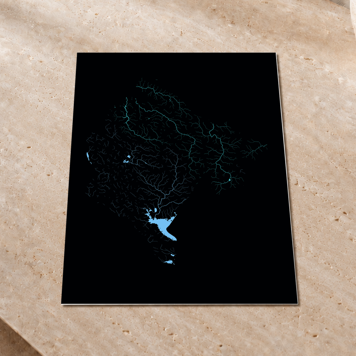 Beautiful Rivers — Montenegro — Neon hidrográfico, Impressão fine art · 45 × 60 cm, Sem margem