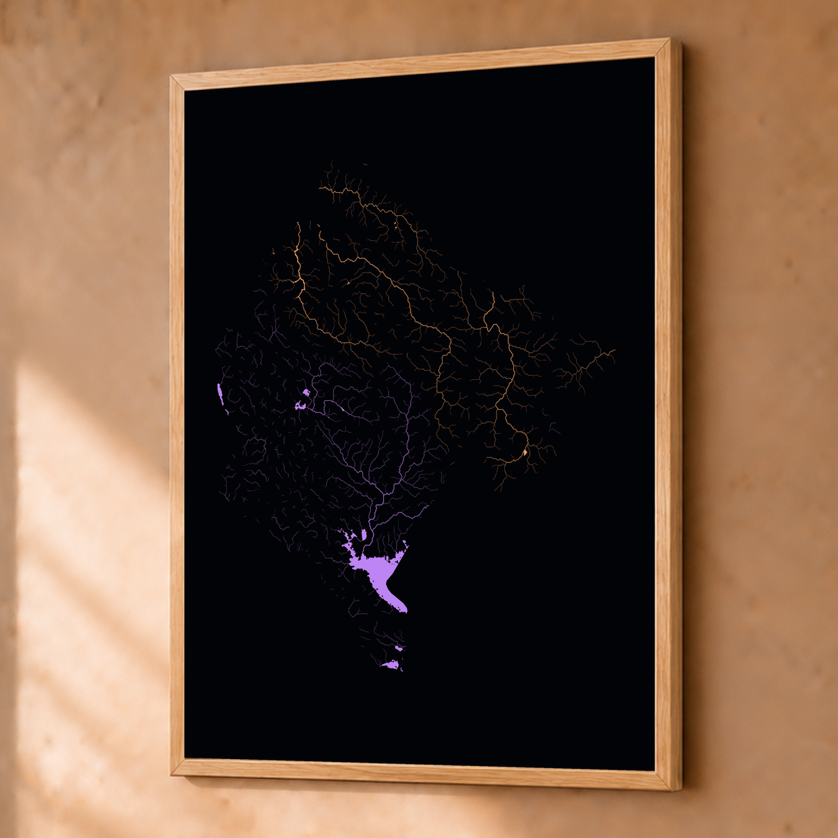 Beautiful Rivers — Montenegro — Neon por território, Fine art emoldurado · 45 × 60 cm, Natural · Sem margem