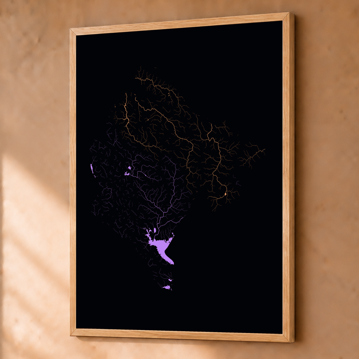 Beautiful Rivers — Montenegro — Neon por território, Fine art emoldurado · 60 × 80 cm, Natural · Sem margem