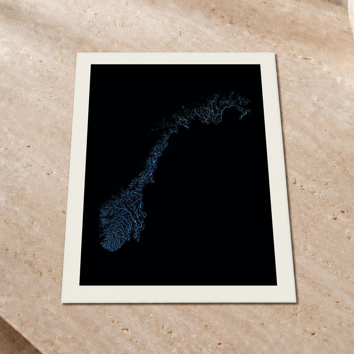 Beautiful Rivers — Noruega — Neon hidrográfico, Impressão fine art · 45 × 60 cm, Margem branca