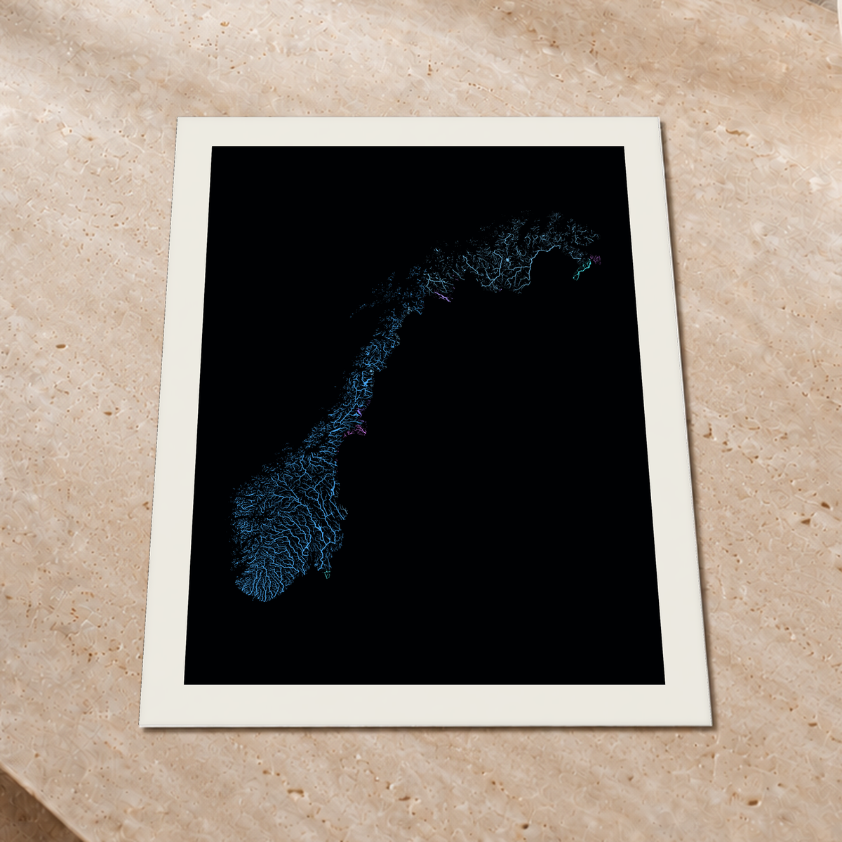 Beautiful Rivers — Noruega — Neon hidrográfico, Impressão fine art · 60 × 80 cm, Margem branca
