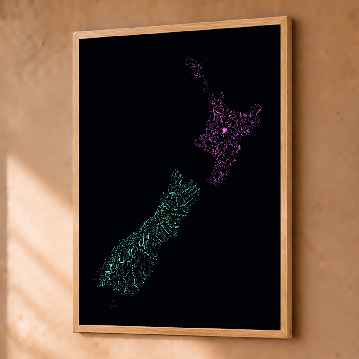 Beautiful Rivers — Nova Zelândia — Neon por território, Fine art emoldurado · 45 × 60 cm, Natural · Sem margem
