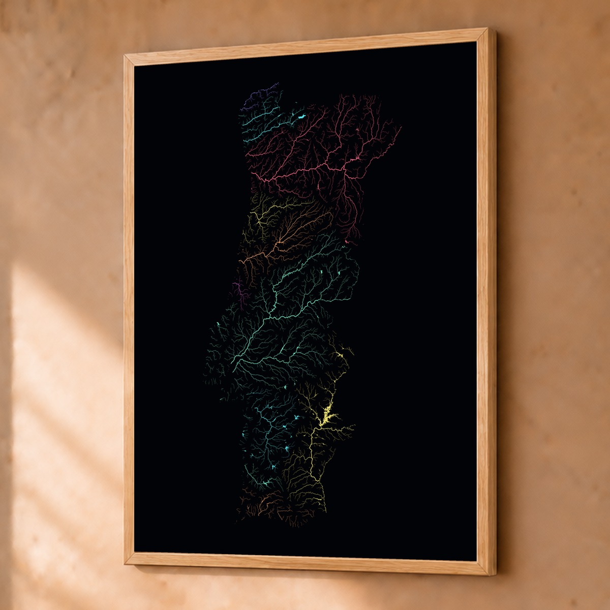 Beautiful Rivers — Portugal — Neon por território, Fine art emoldurado · 45 × 60 cm, Natural · Sem margem