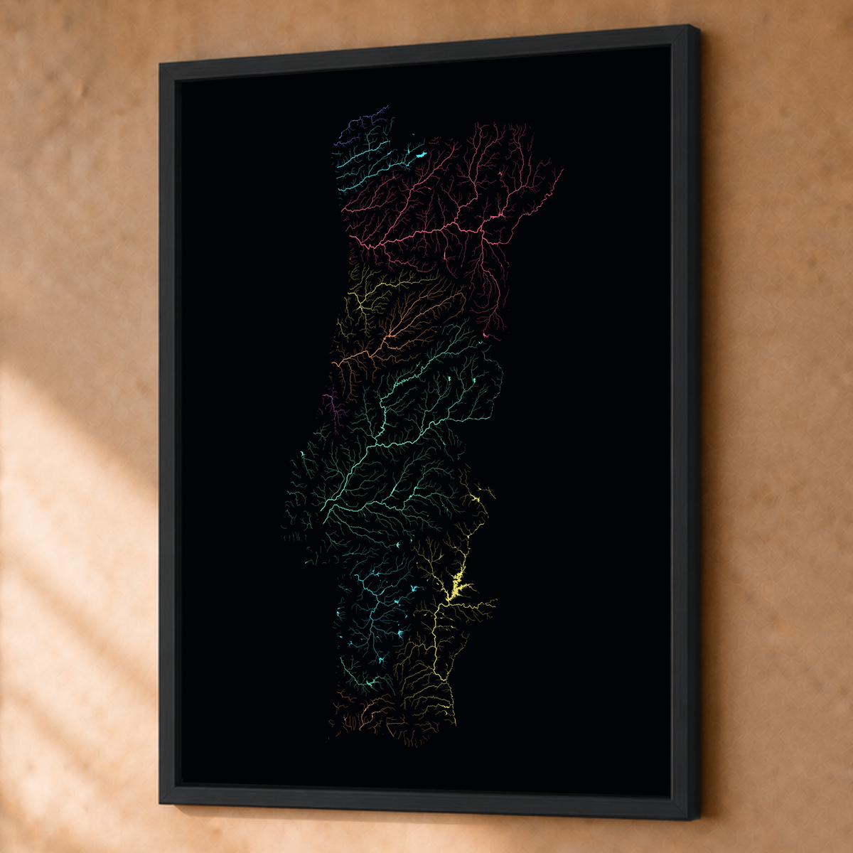 Beautiful Rivers — Portugal — Neon por território, Fine art emoldurado · 60 × 80 cm, Preto · Sem margem