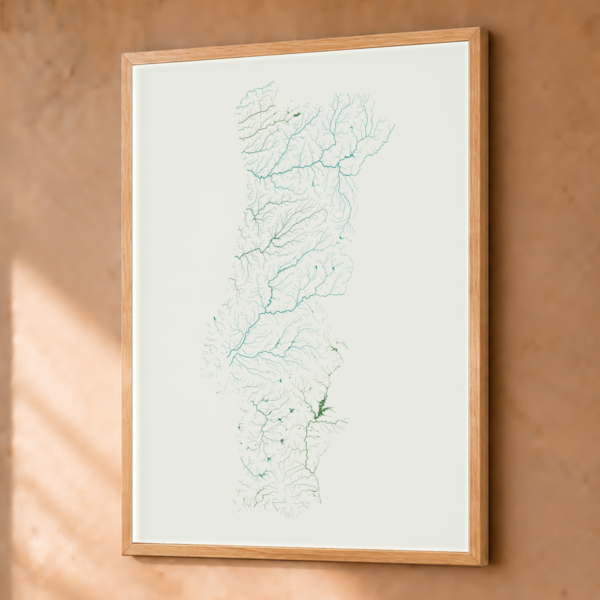 Beautiful Rivers — Portugal — Verde jade e porcelana, Fine art emoldurado · 45 × 60 cm, Natural · Sem margem