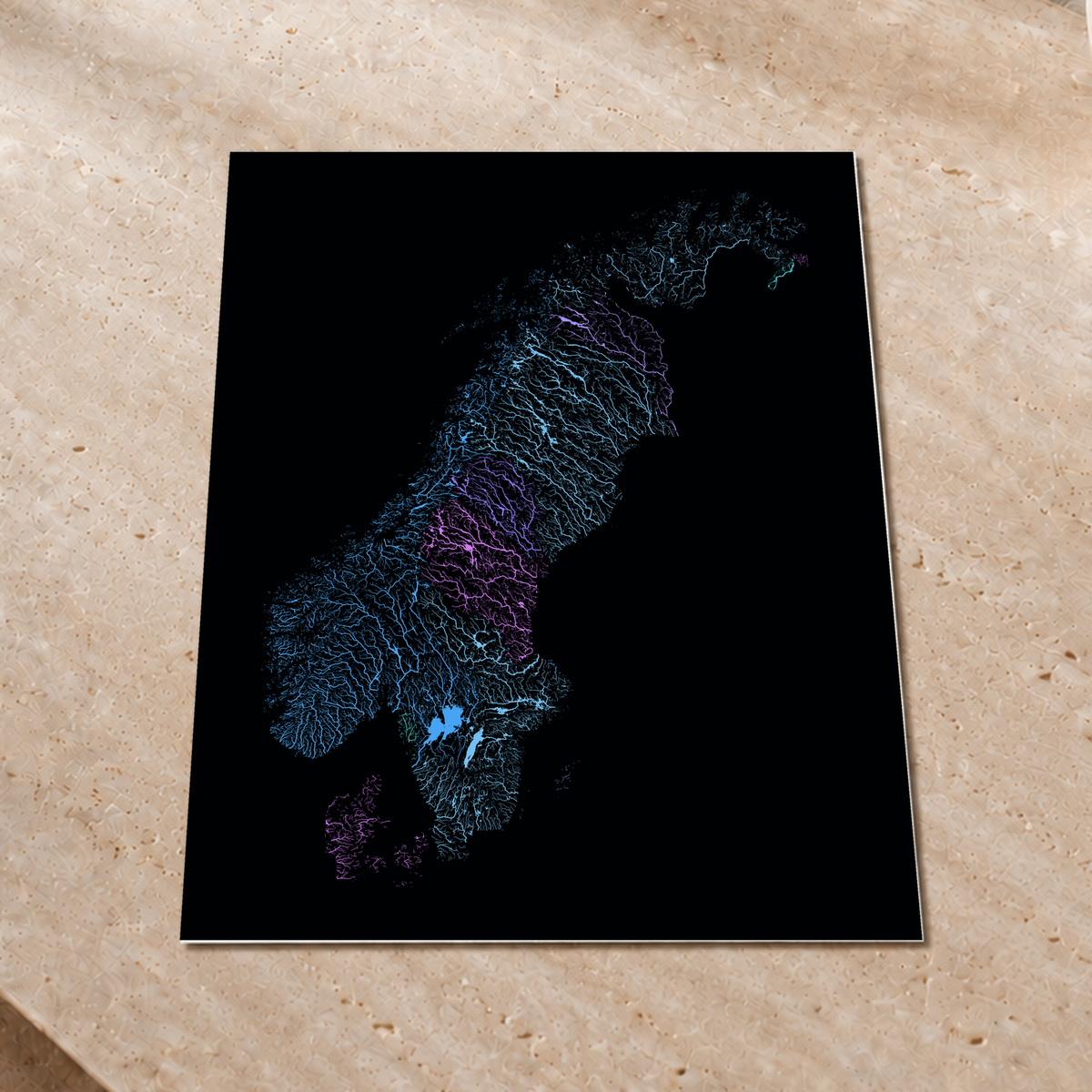 Beautiful Rivers — Escandinávia — Neon hidrográfico, Impressão fine art · 60 × 80 cm, Sem margem