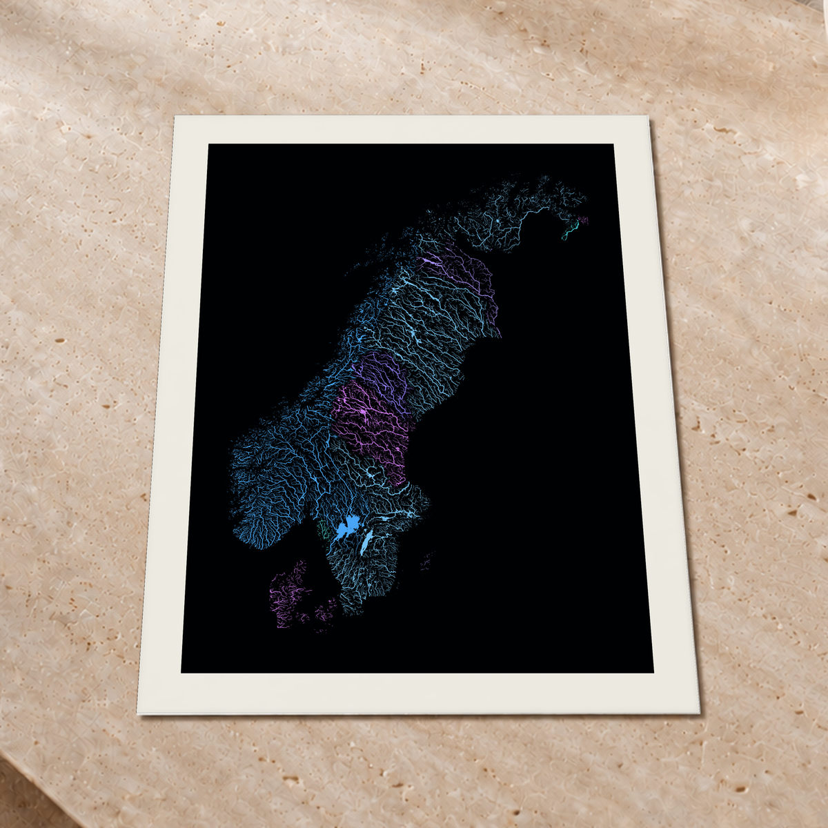Beautiful Rivers — Escandinávia — Neon hidrográfico, Impressão fine art · 60 × 80 cm, Margem branca