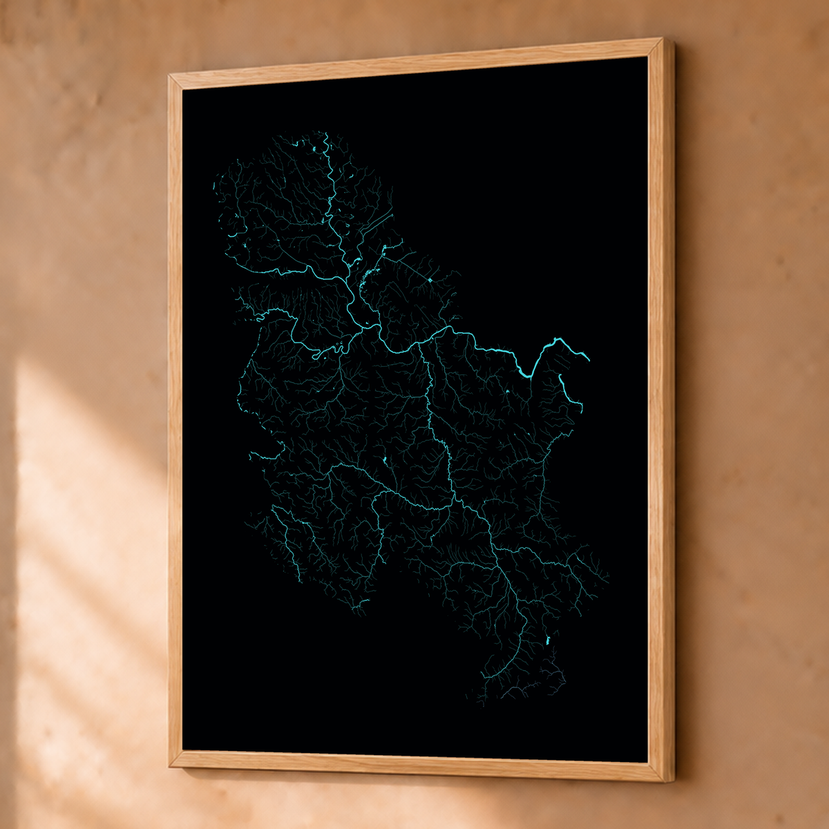 Beautiful Rivers — Sérvia — Neon hidrográfico, Fine art emoldurado · 45 × 60 cm, Natural · Sem margem