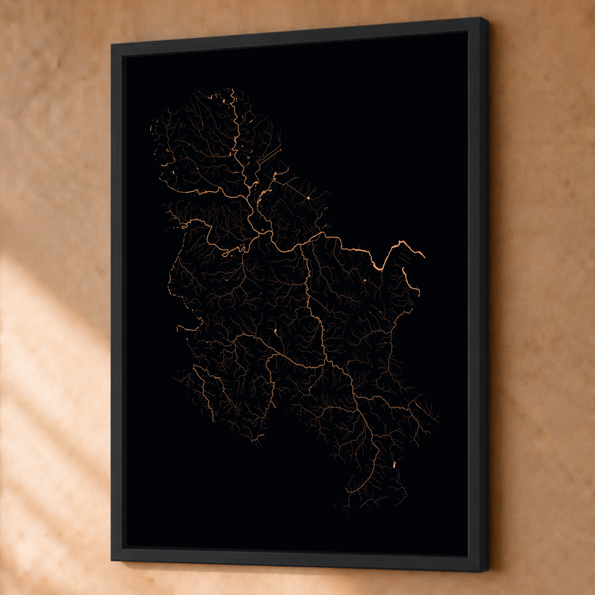 Beautiful Rivers — Sérvia — Neon por território, Fine art emoldurado · 60 × 80 cm, Preto · Sem margem