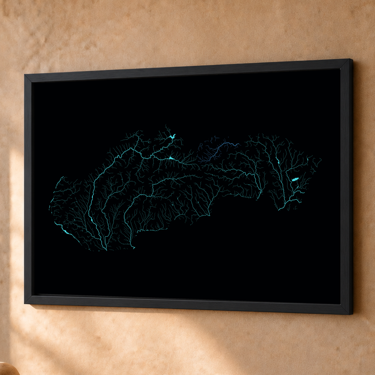Beautiful Rivers — Eslováquia — Neon hidrográfico, Fine art emoldurado · 60 × 80 cm, Preto · Sem margem